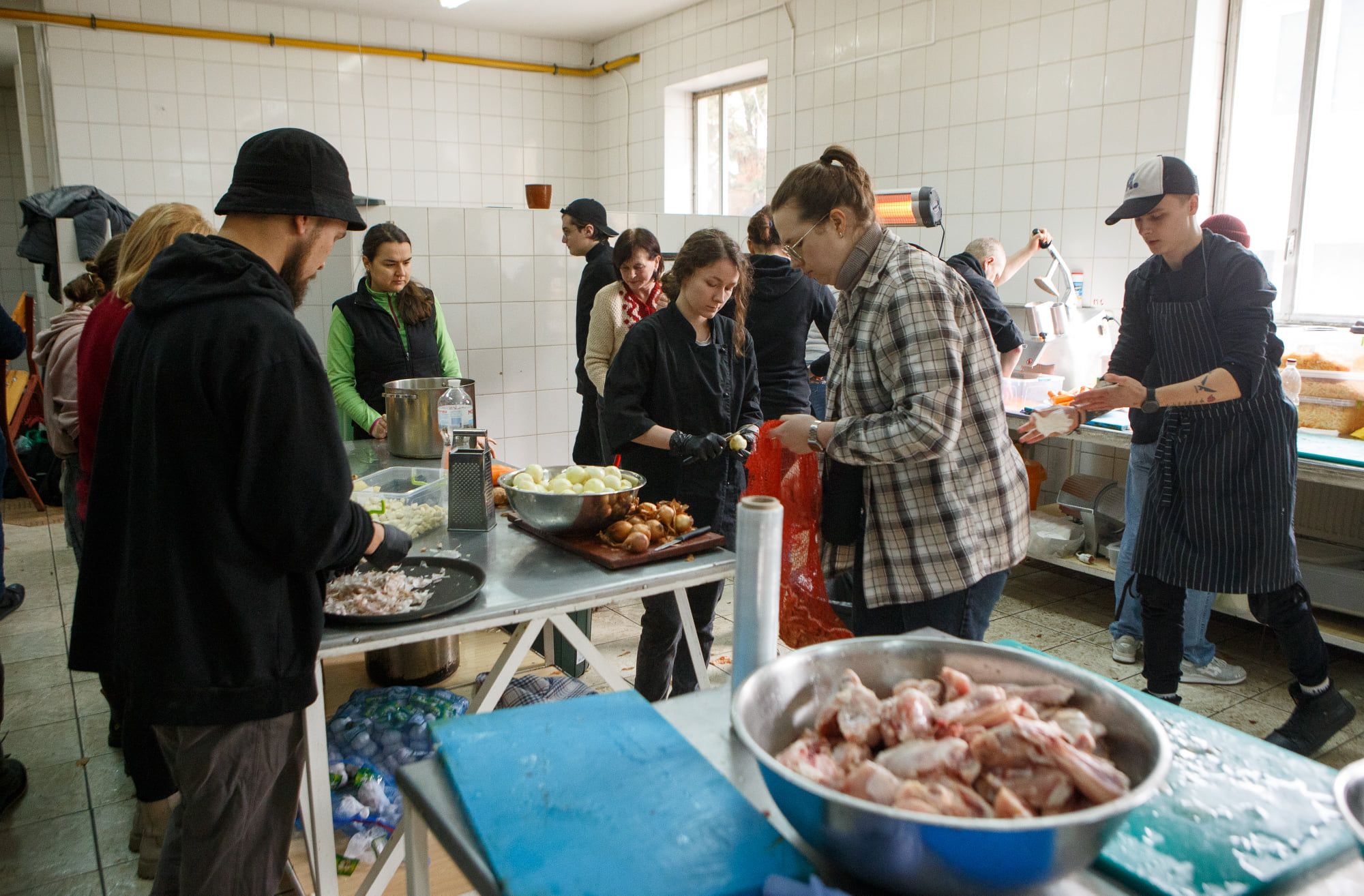 #StandWithUkraine. How western part of Ukraine helps refugees from the attacked areas